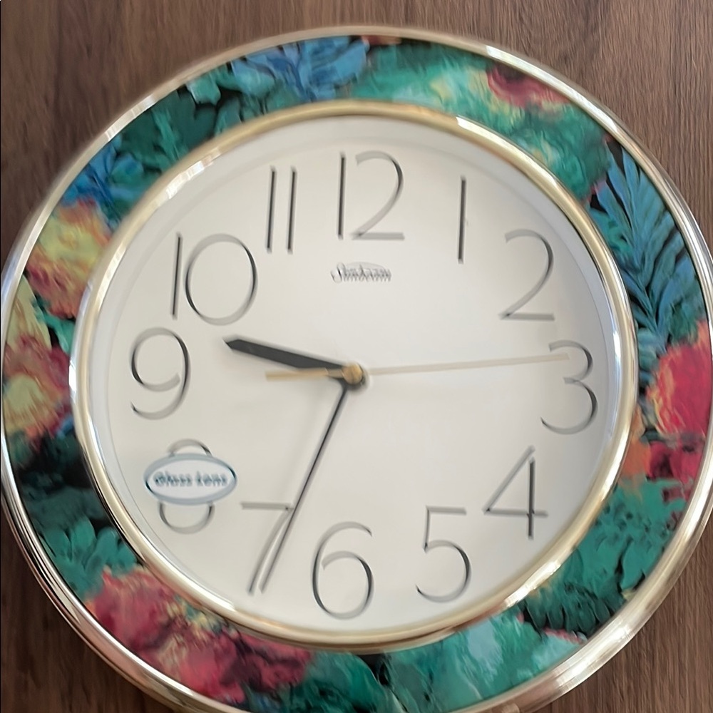 Sunbeam Glass Lens Clock NWOT